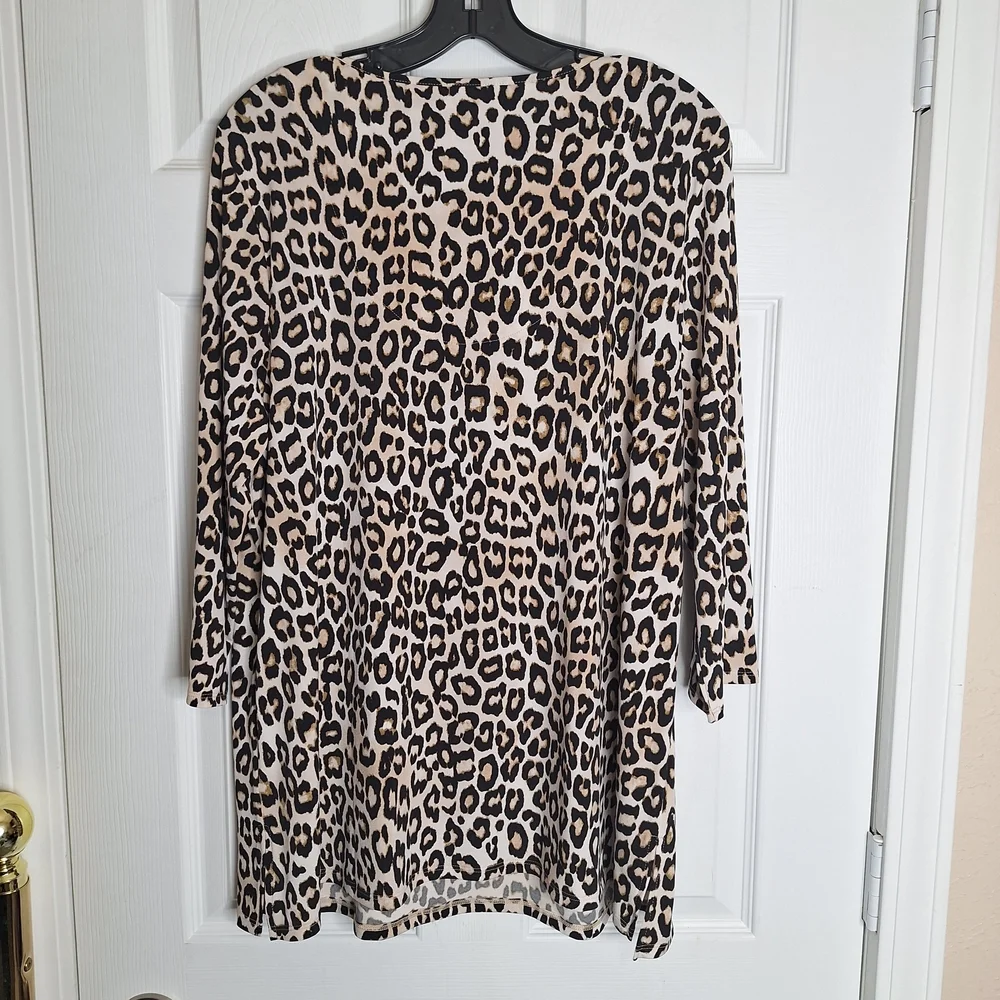 Chico's Animal Print Top in Black and Tan Size 2 Large